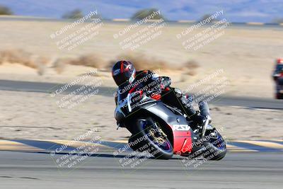 media/Jan-08-2022-SoCal Trackdays (Sat) [[1ec2777125]]/Turn 4 (1145am)/